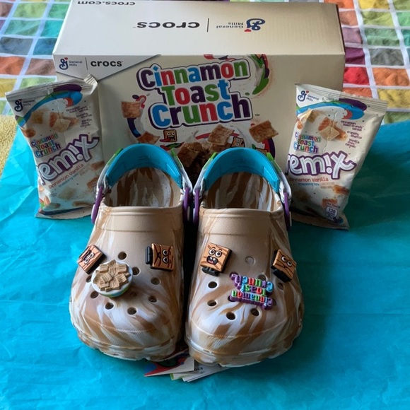 š„£ CROCS x CINNAMON TOAST CRUNCHš„£ NWT š„£ - Picture 8 of 16